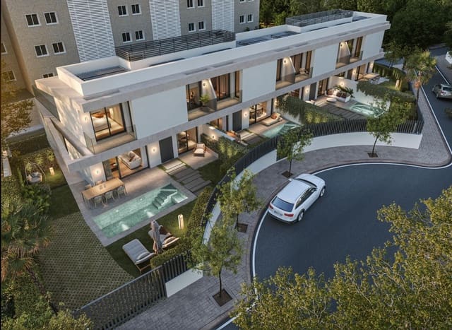 3 sovrum Hus till salu i El Limonar, Málaga stad med pool - 1 750 000 € (Ref: 9857300)
