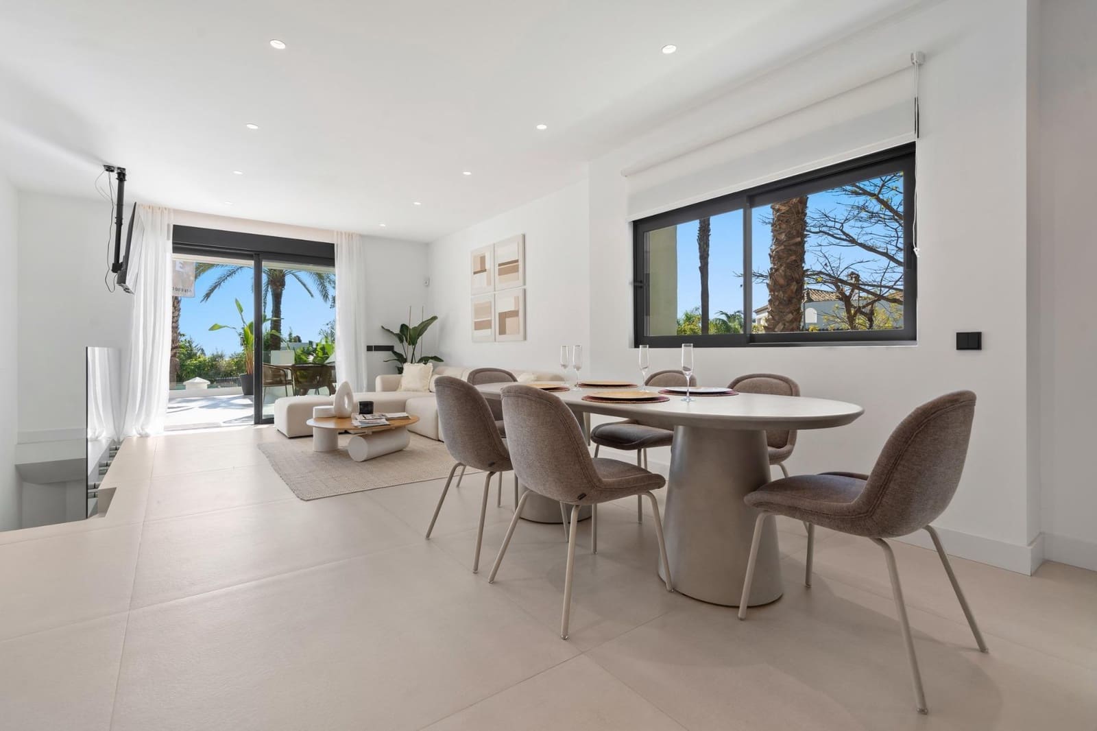 5 bedroom Apartment for sale in El Paraiso with pool garage - € 1,040,000 (Ref: 9857313)