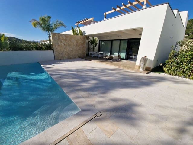 3 soverom Villa til salgs i Monforte del Cid med svømmebasseng - € 795 000 (Ref: 9857486)