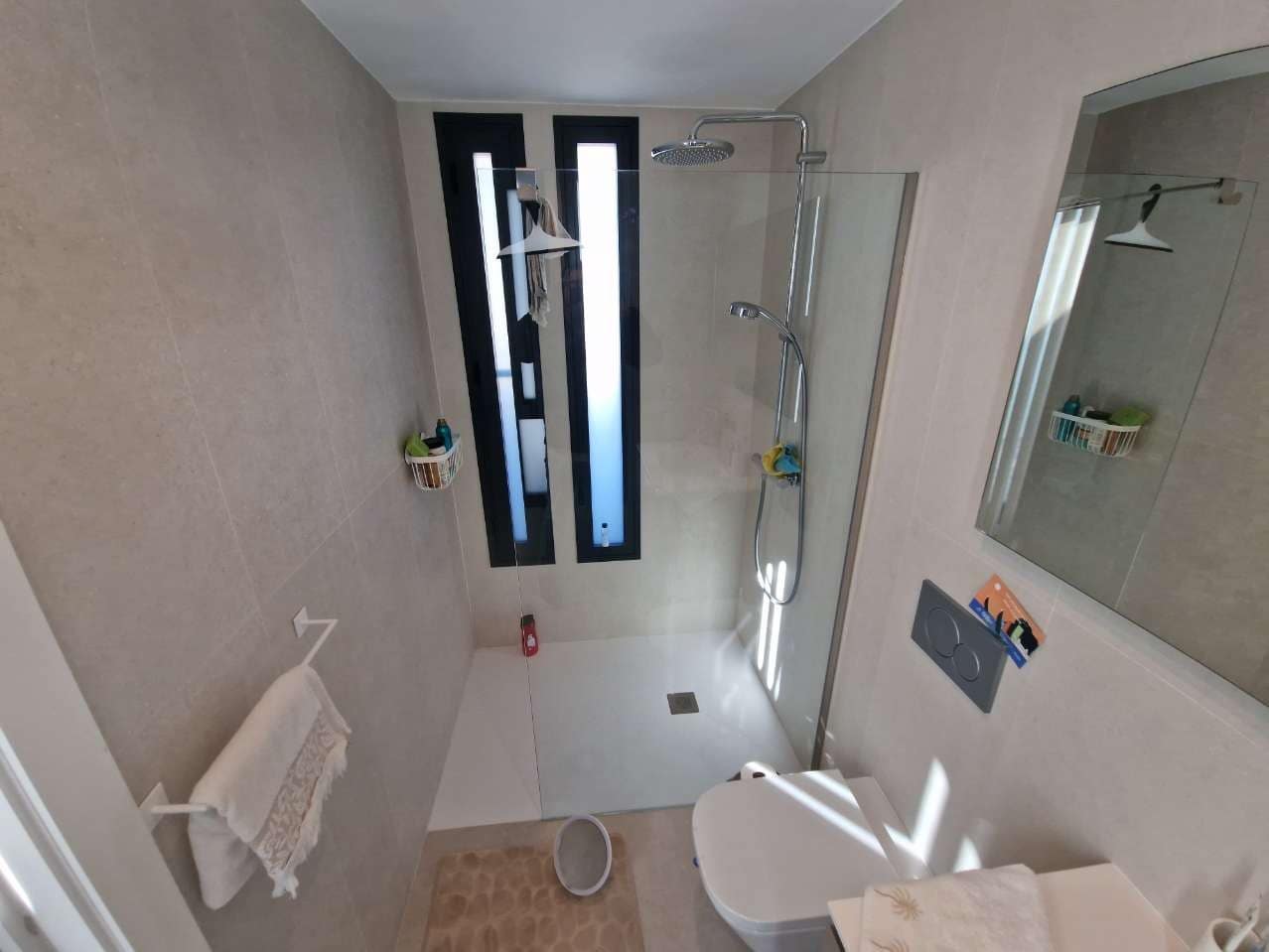 3 soverom Villa til salgs i Monforte del Cid med svømmebasseng - € 795 000 (Ref: 9857486)