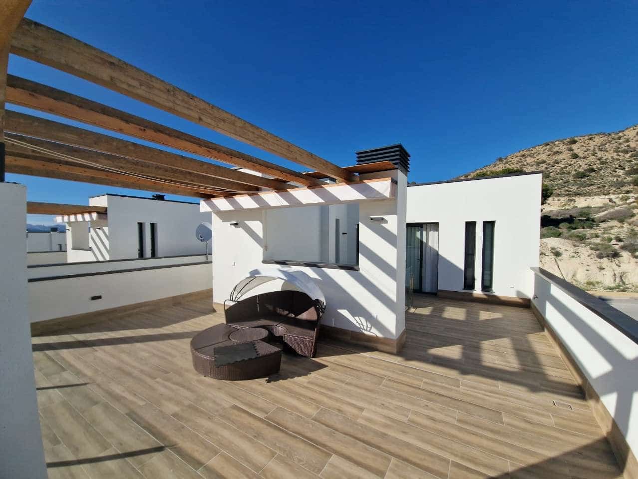 3 soverom Villa til salgs i Monforte del Cid med svømmebasseng - € 795 000 (Ref: 9857486)