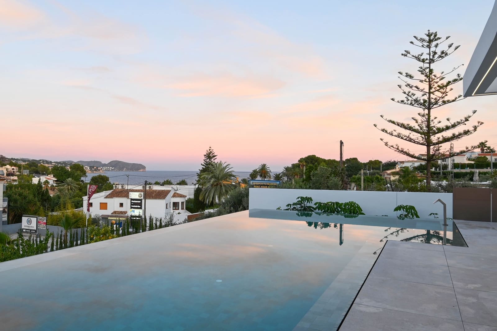 4 bedroom Villa for sale in Benissa - € 3,195,000 (Ref: 9882875)