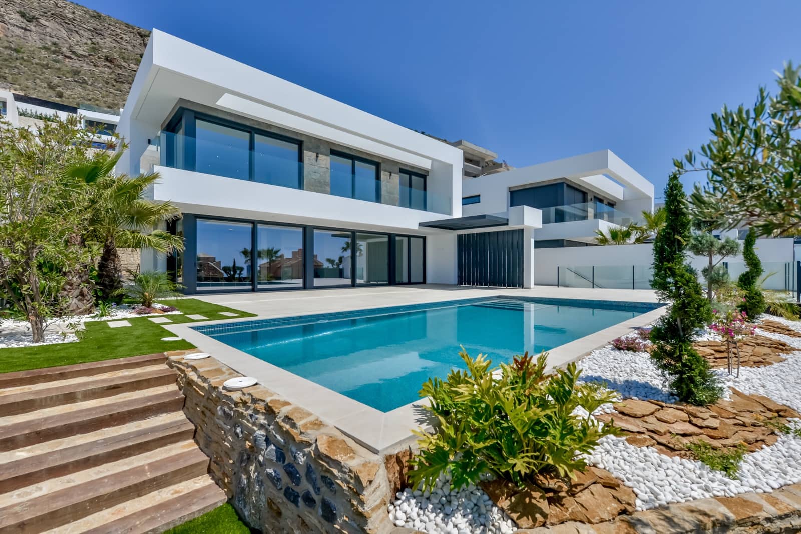 8 sypialnia Willa na sprzedaż w Finestrat - 3 950 000 € (Ref: 9882956)