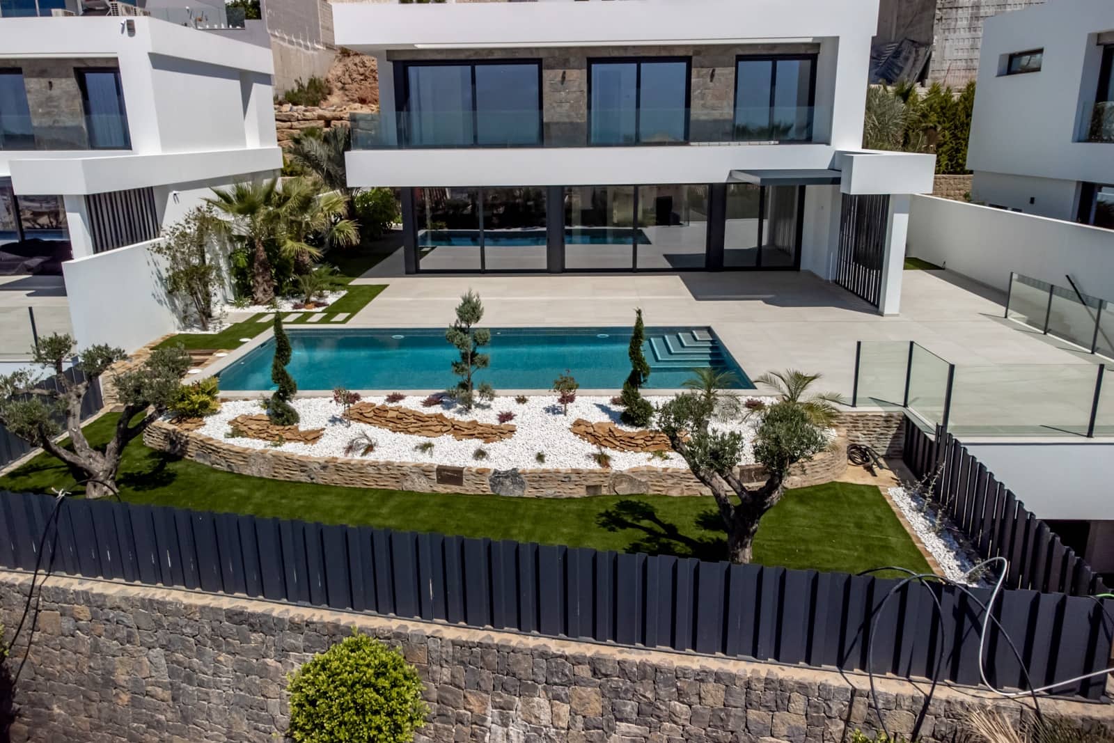 8 sypialnia Willa na sprzedaż w Finestrat - 3 950 000 € (Ref: 9882956)