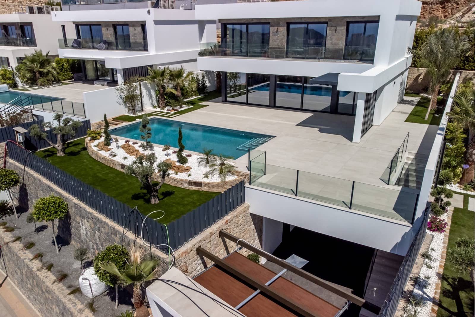 8 sypialnia Willa na sprzedaż w Finestrat - 3 950 000 € (Ref: 9882956)