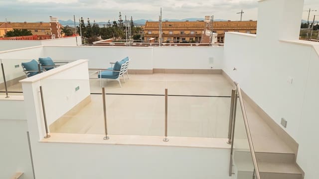 3 soveværelse Villa til salg i Las Lomas de Rame - Bahía Bella, Los Alcázares med swimmingpool - € 467.000 (Ref: 9883036)