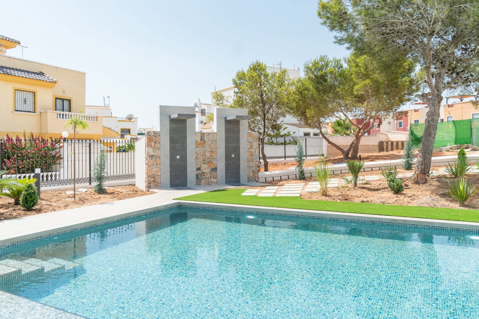 3 sypialnia Apartament na sprzedaż w Torrevieja z basenem - 330 000 € (Ref: 9883074)