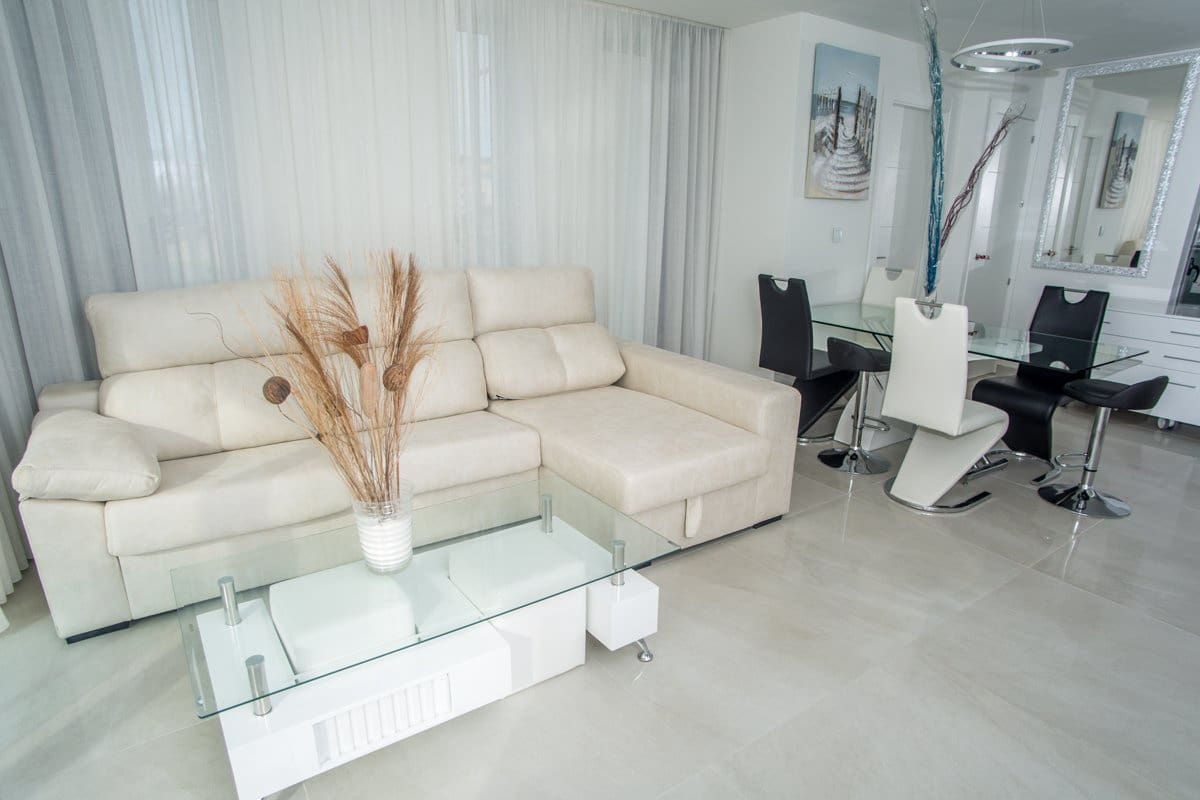 Apartamento de 2 habitaciones en Finestrat en venta con piscina garaje - 275.000 € (Ref: 9883162)