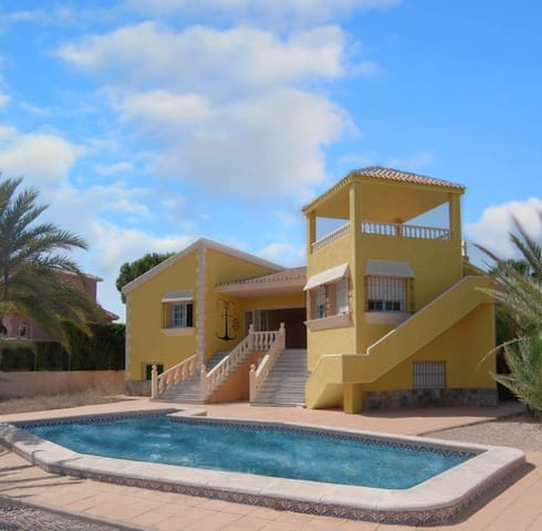 3 soveværelse Villa til salg i La Manga del Mar Menor - € 780.000 (Ref: 9883236)