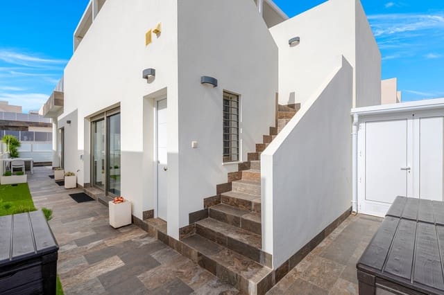 Chalet de 5 habitaciones en Villamartin, Orihuela en venta con piscina garaje - 592.000 € (Ref: 9916377)