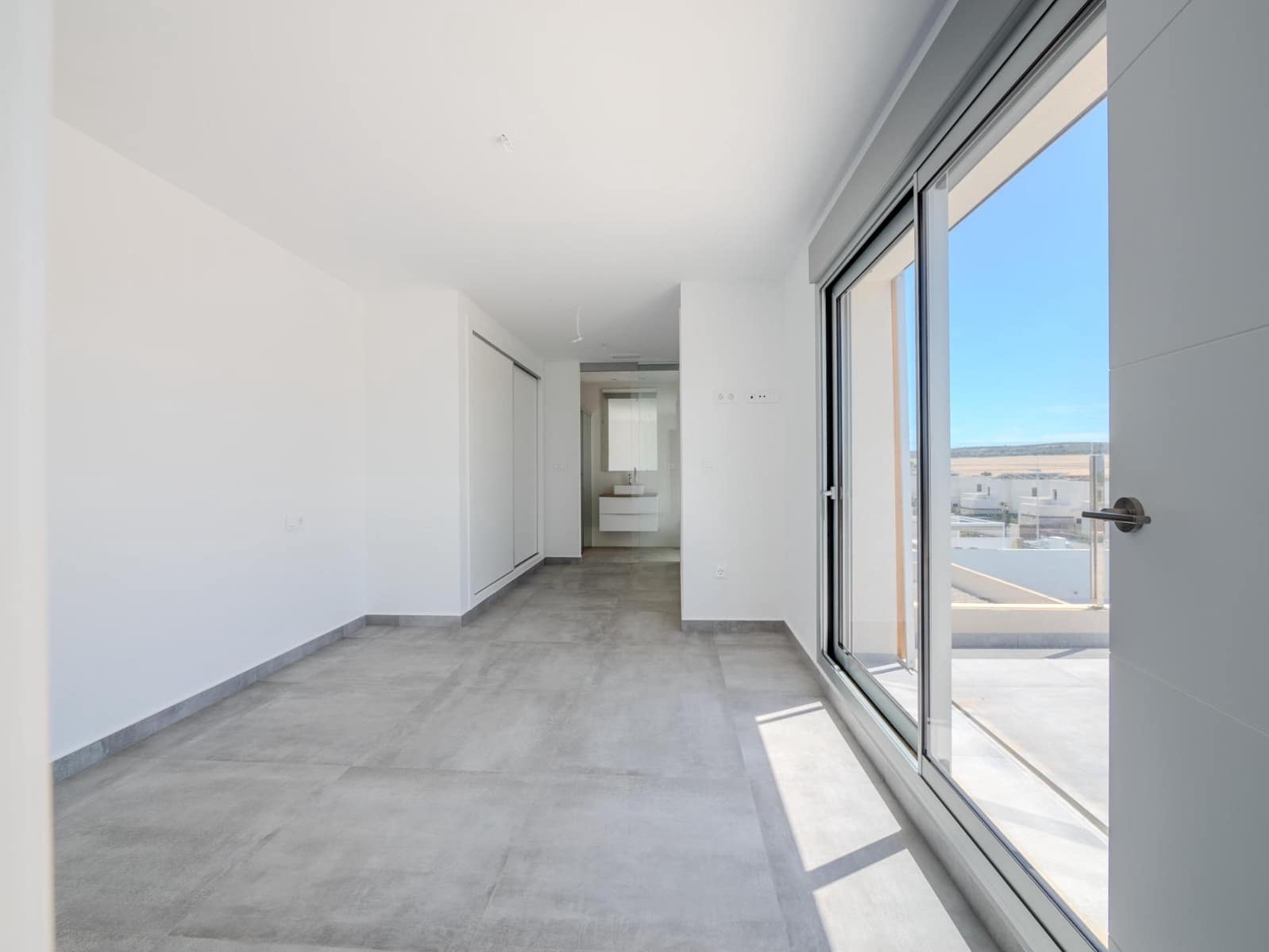 4 soveværelse Villa til salg i Algorfa med swimmingpool - € 669.000 (Ref: 9974728)