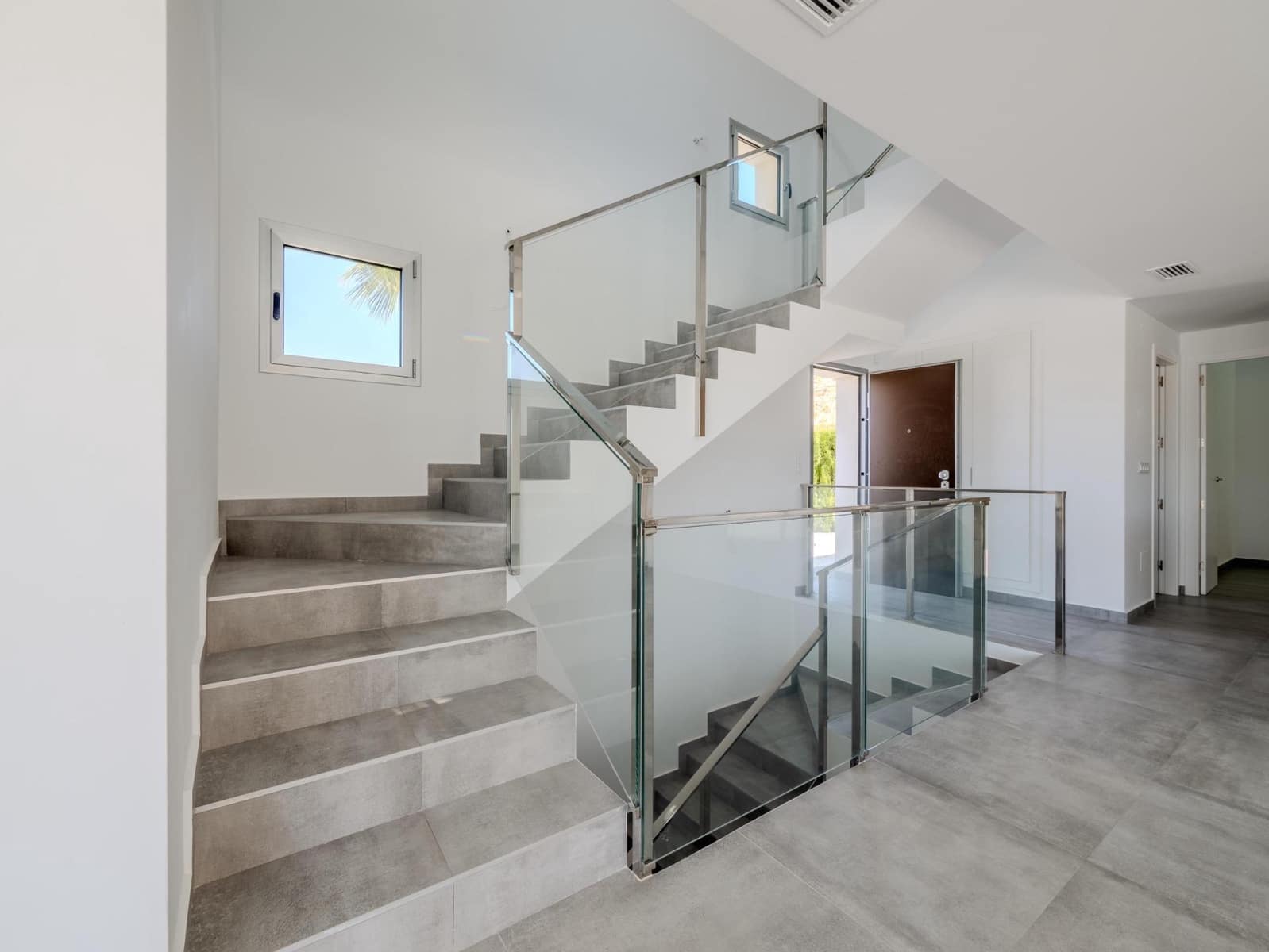 4 soveværelse Villa til salg i Algorfa med swimmingpool - € 669.000 (Ref: 9974728)