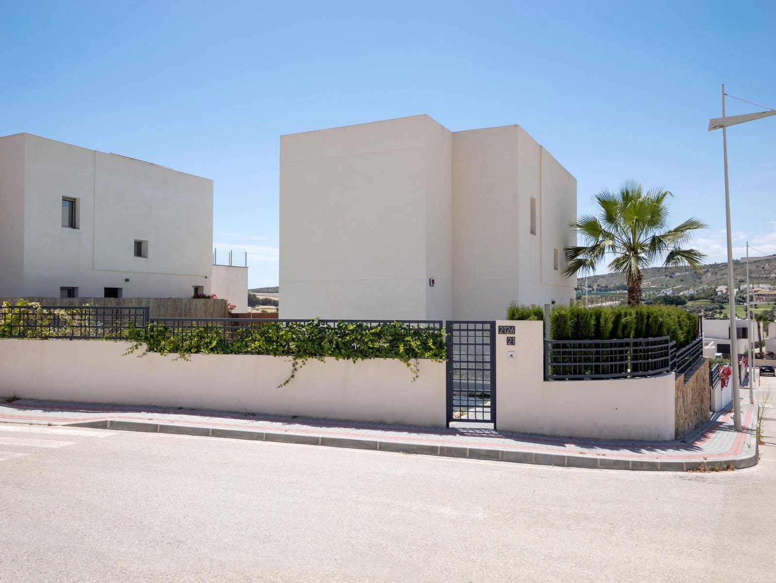 4 soveværelse Villa til salg i Algorfa med swimmingpool - € 669.000 (Ref: 9974728)