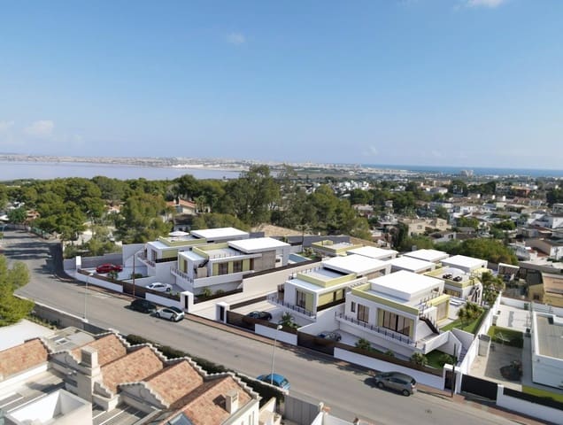 3 soveværelse Villa til salg i Los Balcones med swimmingpool - € 700.000 (Ref: 9974729)
