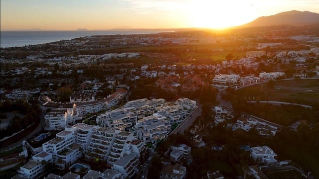 4 soverom Leilighet til salgs i Nueva Andalucía Centro, Marbella med svømmebasseng - € 2 200 000 (Ref: 9974872)