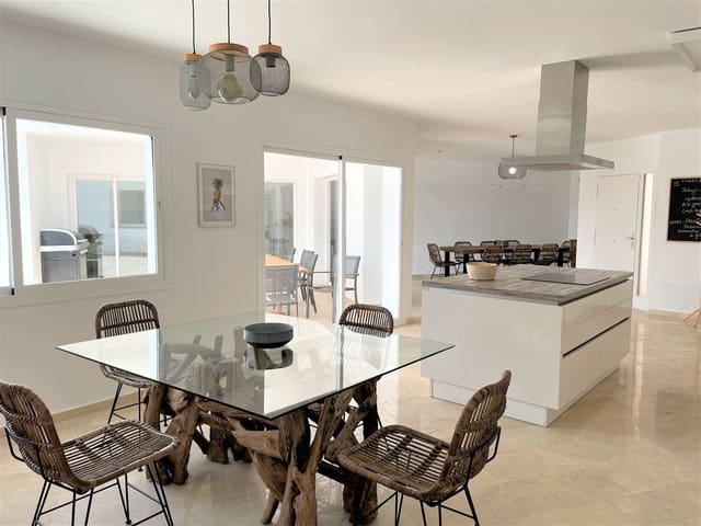 Chalet de 5 habitaciones en Mijas en venta con piscina garaje - 1.285.000 € (Ref: 9238886)