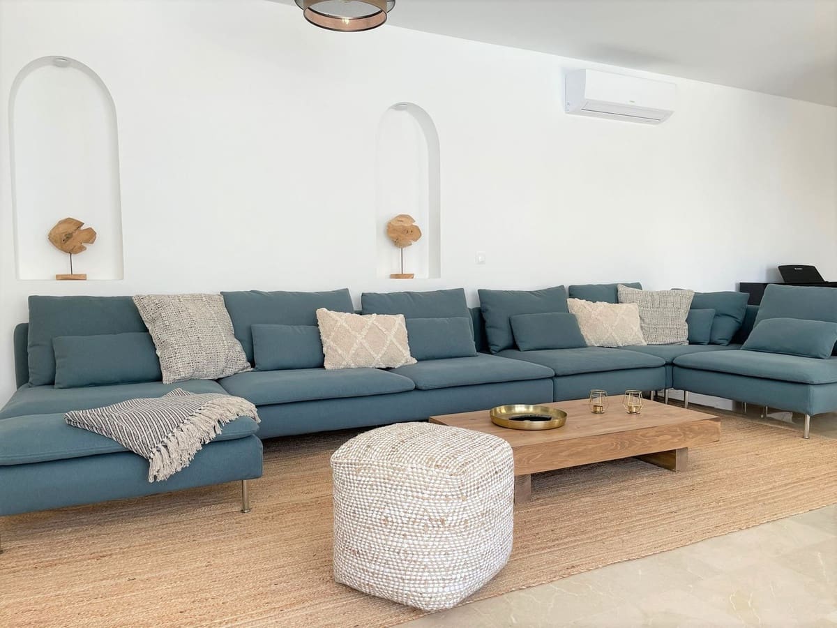 5 bedroom Villa for sale in Mijas with pool garage - € 1,285,000 (Ref: 9238886)