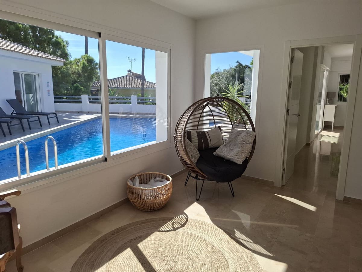 5 bedroom Villa for sale in Mijas with pool garage - € 1,345,000 (Ref: 9238886)