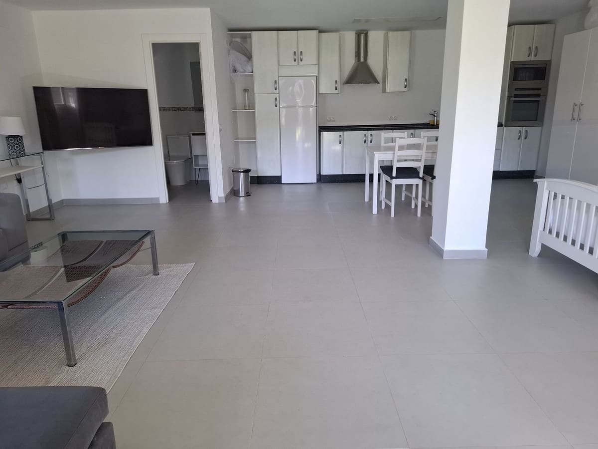 5 bedroom Villa for sale in Mijas with pool garage - € 1,345,000 (Ref: 9238886)