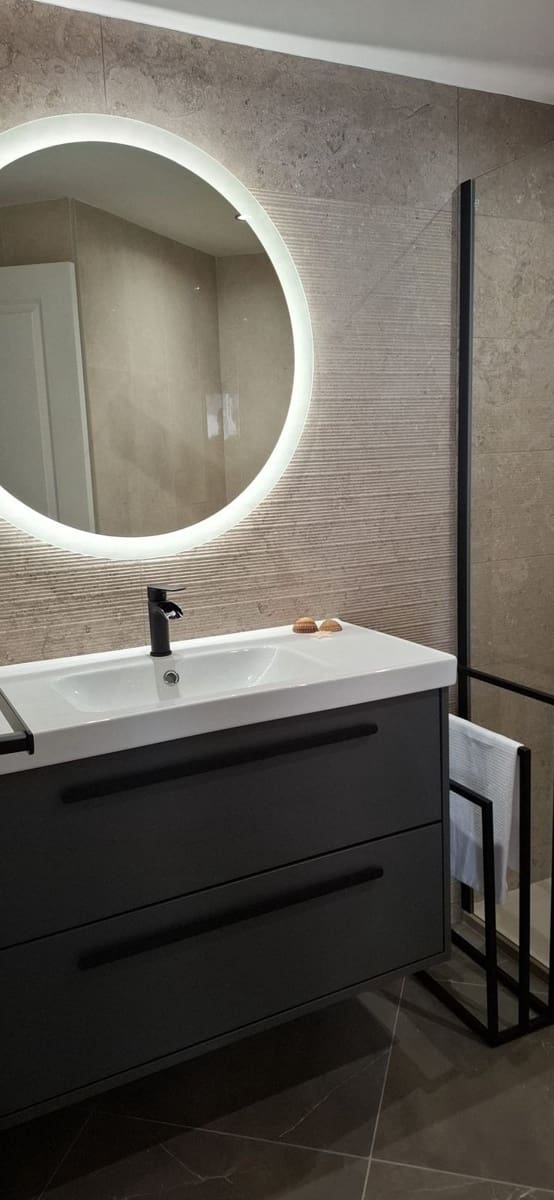 3 bedroom Apartment for sale in Nueva Andalucia with pool garage - € 685,000 (Ref: 9290909)