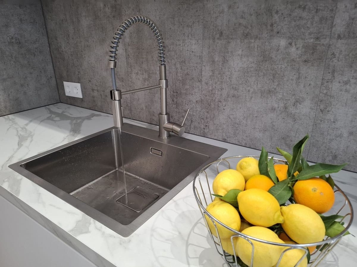 3 soveværelse Lejlighed til salg i Nueva Andalucia med swimmingpool garage - € 685.000 (Ref: 9290909)