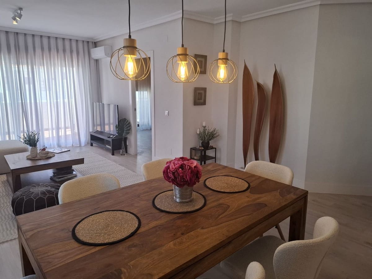 3 soveværelse Lejlighed til salg i Nueva Andalucia med swimmingpool garage - € 685.000 (Ref: 9290909)