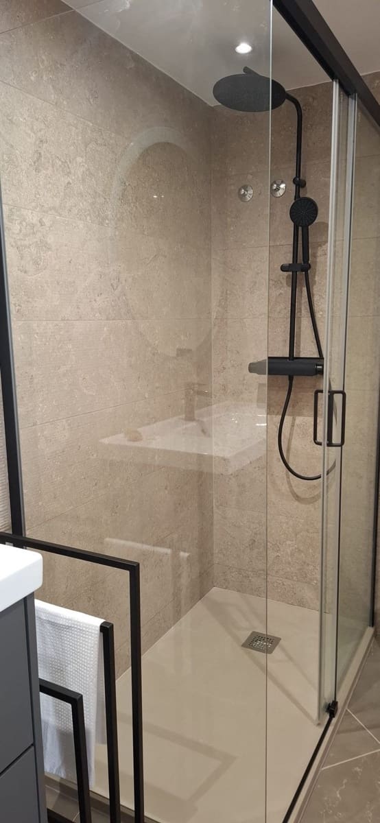 3 bedroom Apartment for sale in Nueva Andalucia with pool garage - € 685,000 (Ref: 9290909)