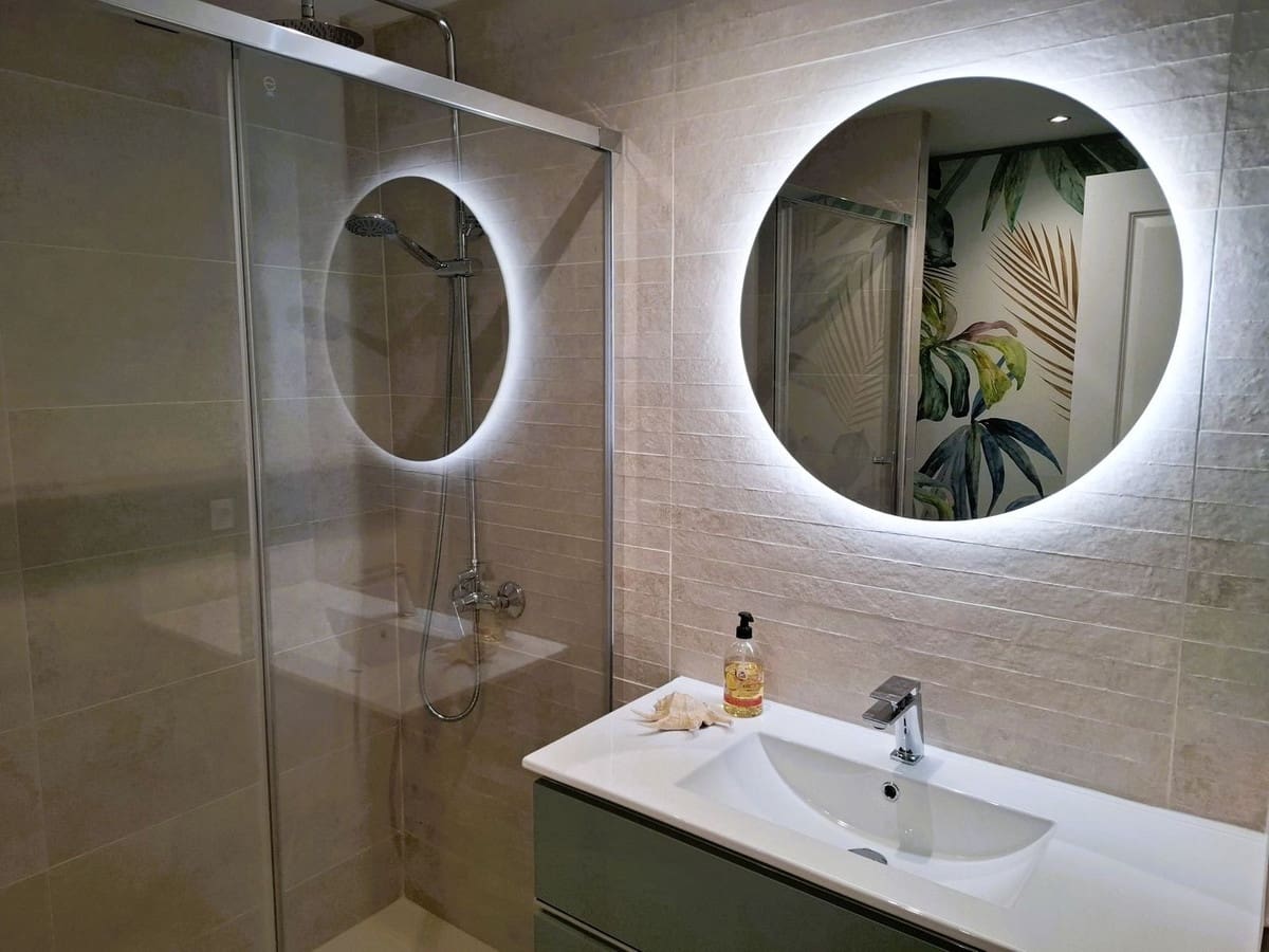 Apartamento de 3 habitaciones en Nueva Andalucia en venta con piscina garaje - 685.000 € (Ref: 9290909)