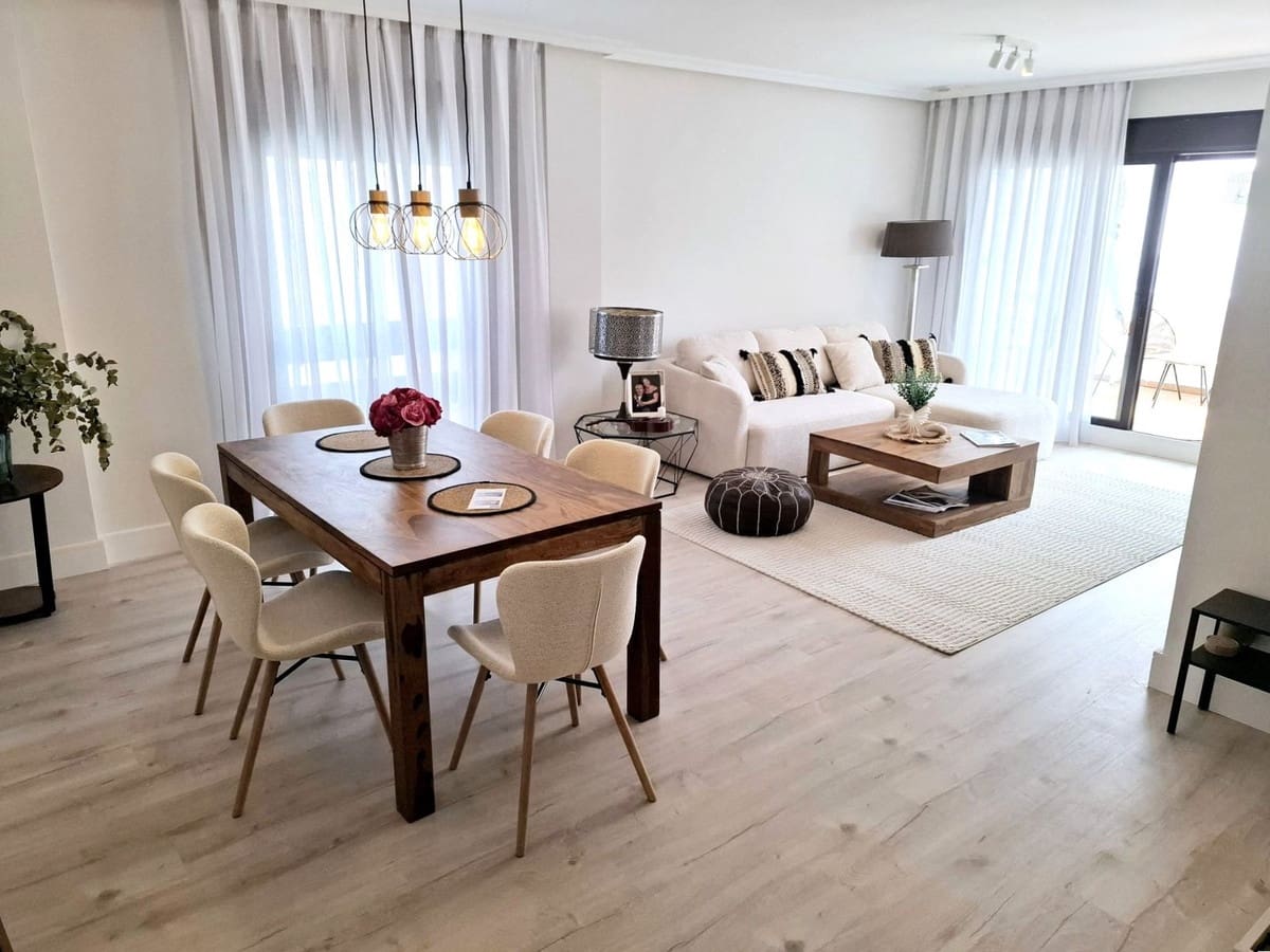 3 bedroom Apartment for sale in Nueva Andalucia with pool garage - € 669,000 (Ref: 9290909)