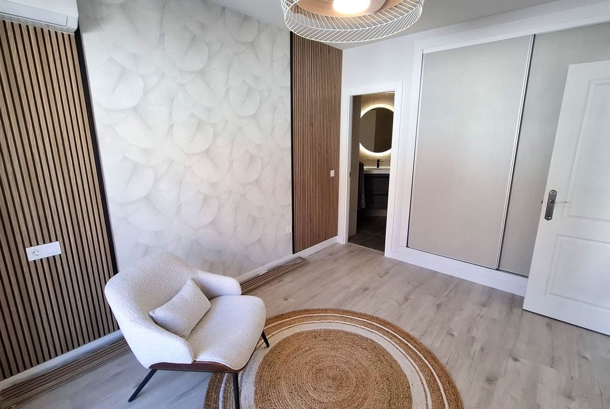 3 bedroom Apartment for sale in Nueva Andalucia with pool garage - € 669,000 (Ref: 9290909)