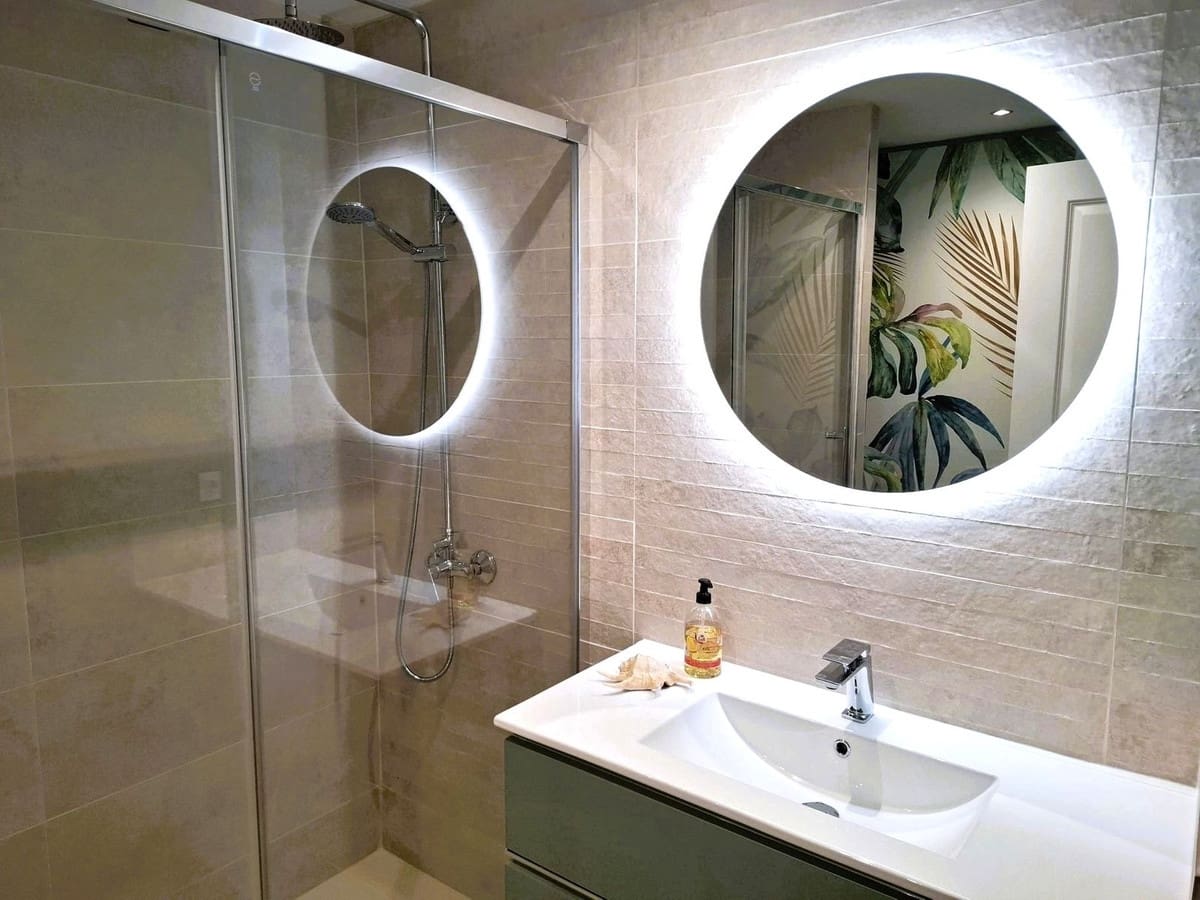 3 bedroom Apartment for sale in Nueva Andalucia with pool garage - € 669,000 (Ref: 9290909)