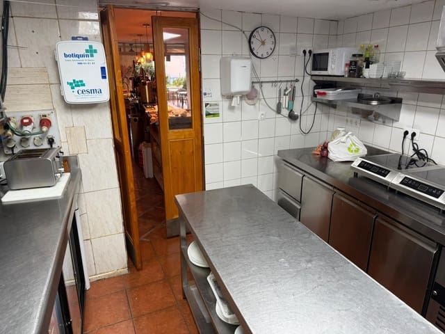 Restaurant/Bar til salg i Estepona - € 148.000 (Ref: 9537035)