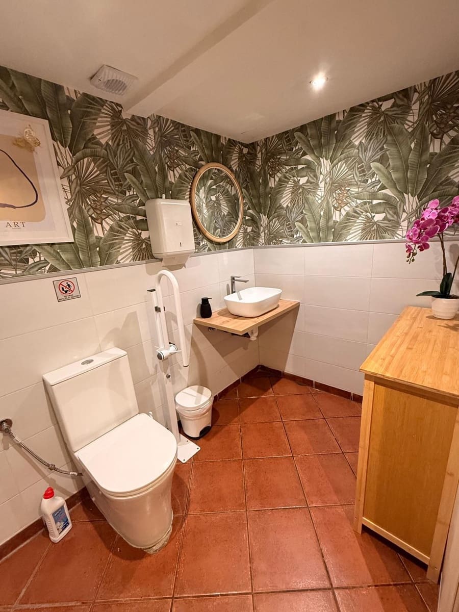 Bar/Restaurante en Estepona en venta - 148.000 € (Ref: 9537035)