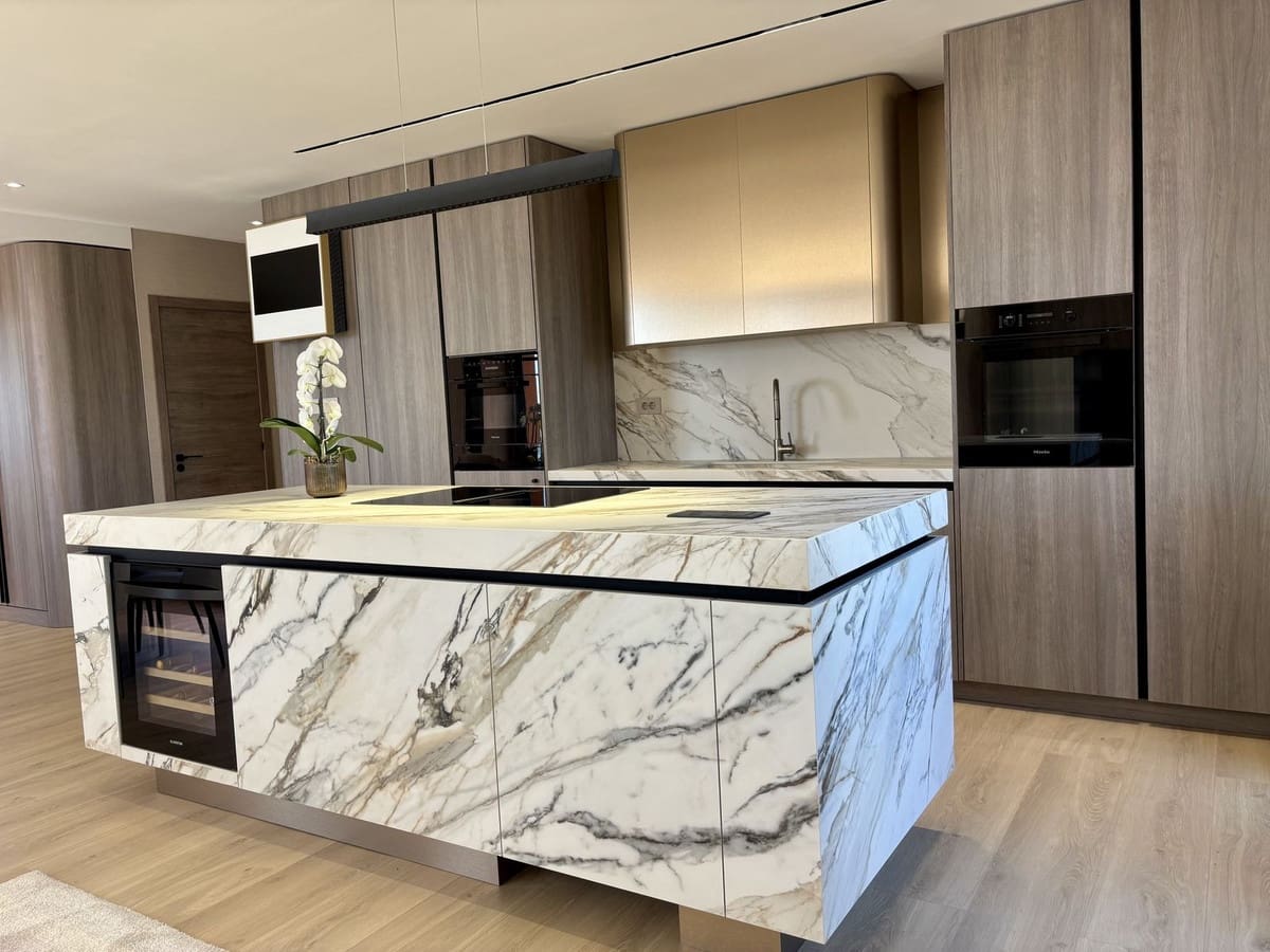 3 camera da letto Attico in vendita in Calahonda con piscina garage - 995.000 € (Rif: 9905288)