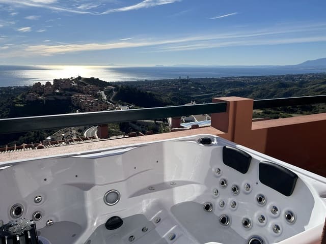 3 Zimmer Penthouse zu verkaufen in Calahonda, Mijas mit Pool Garage - 995.000 € (Ref: 9905288)