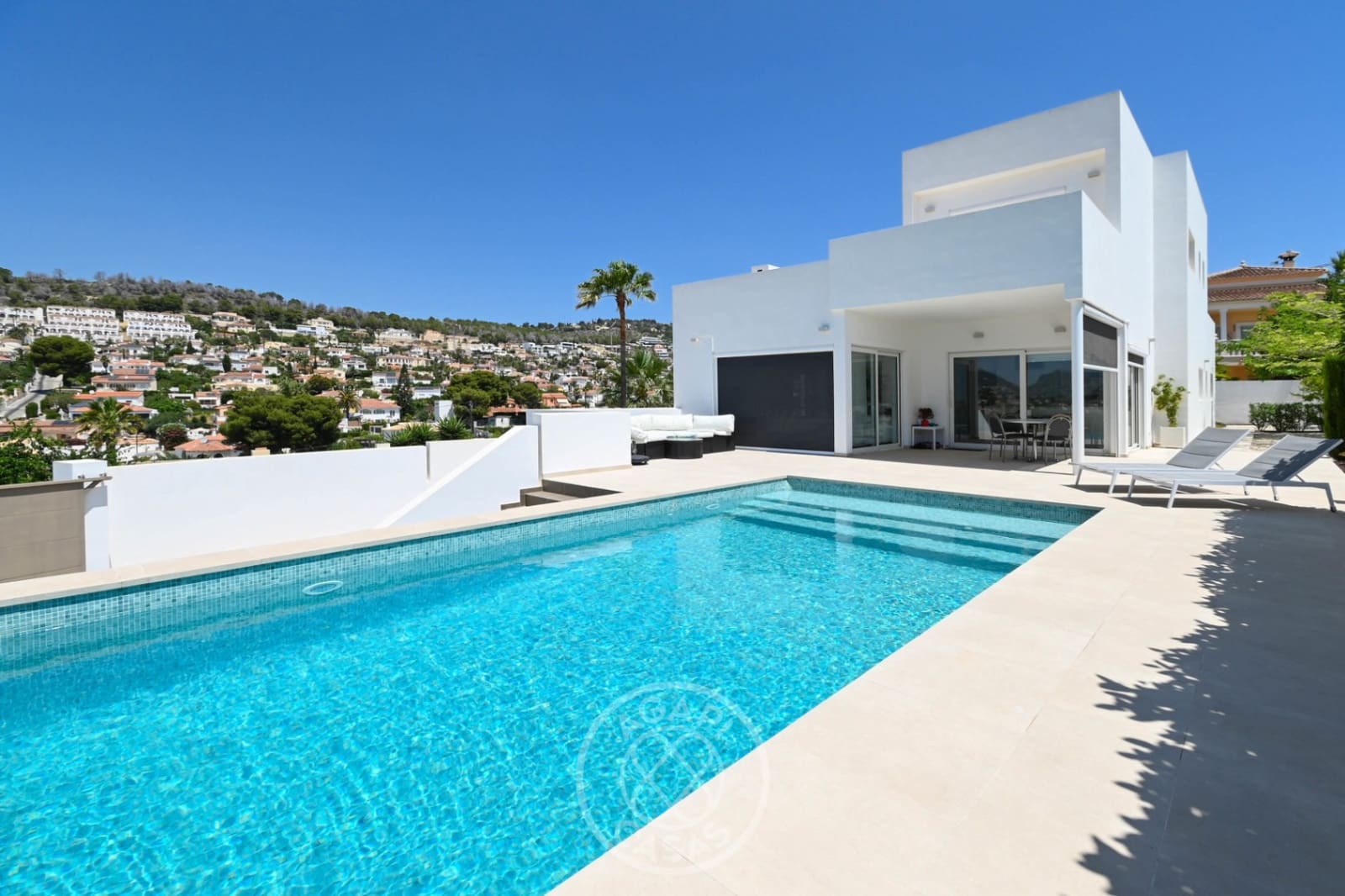 4 camera da letto Villa in vendita in Calpe / Calp con piscina garage - 1.380.000 € (Rif: 10004347)
