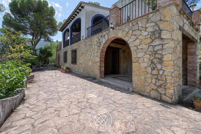 3 quarto Moradia para venda em Parcent com garagem - 435 000 € (Ref: 10088691)