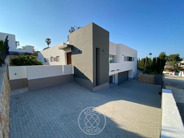 Chalet de 4 habitaciones en Calpe / Calp en venta con piscina garaje - 1.250.000 € (Ref: 10088694)