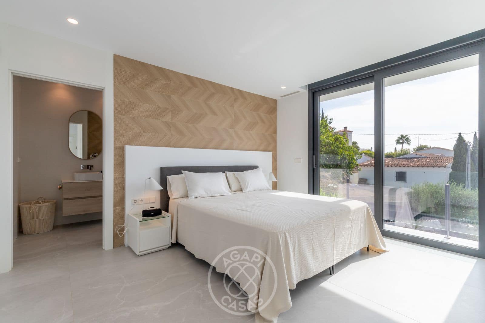 4 bedroom Villa for sale in Benissa with pool garage - € 1,250,000 (Ref: 8924609)