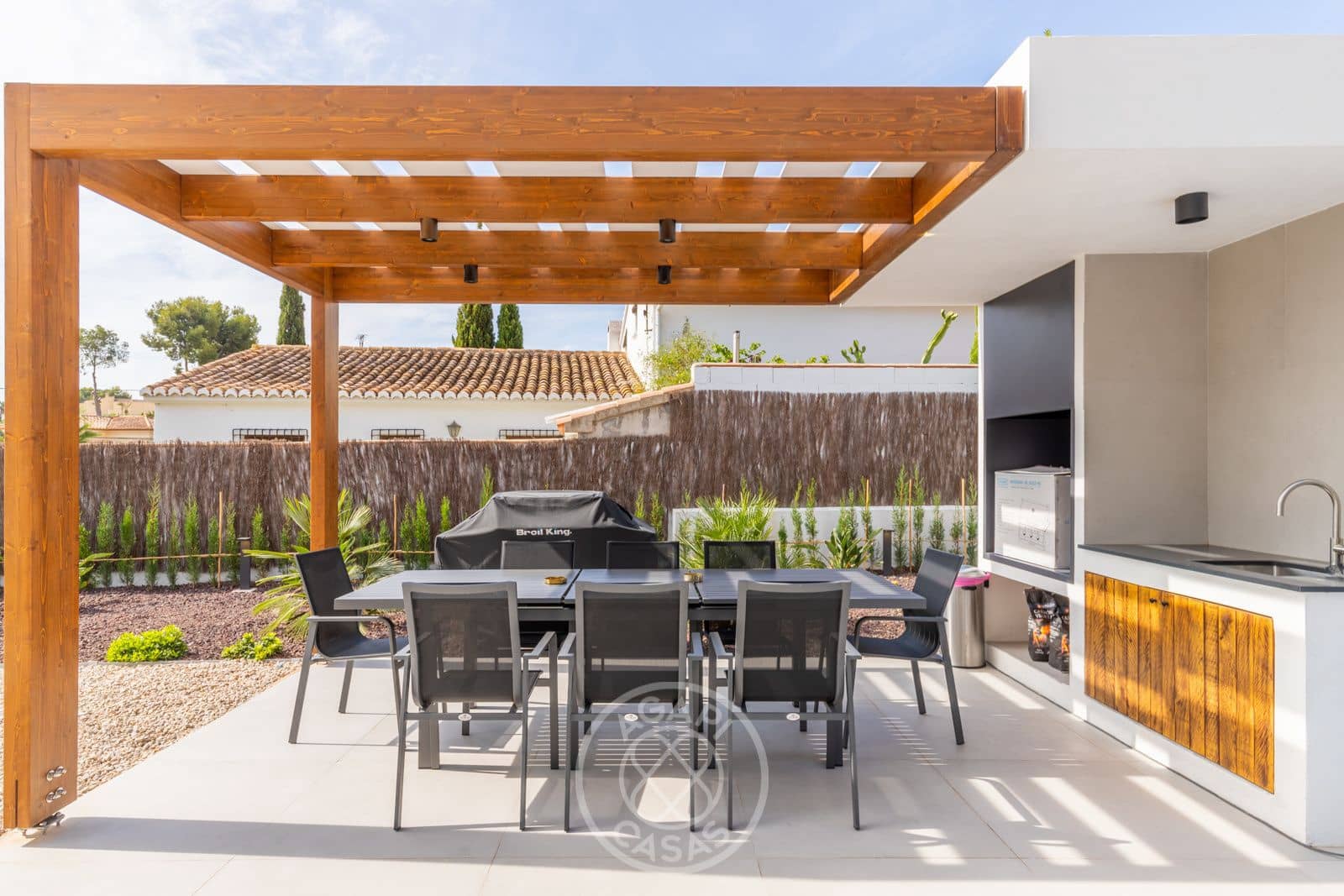 4 bedroom Villa for sale in Benissa with pool garage - € 1,250,000 (Ref: 8924609)