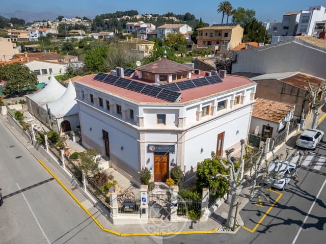 8 bedroom Hotel for sale in Parcent with garage - € 1,200,000 (Ref: 9161256)