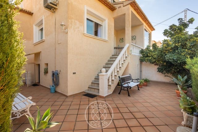 4 soveværelse Rækkehus til salg i Benissa med swimmingpool garage - € 369.000 (Ref: 9367768)