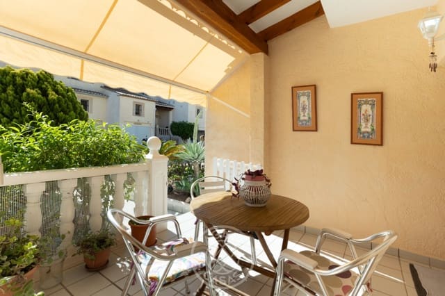 4 soveværelse Rækkehus til salg i Benissa med swimmingpool garage - € 369.000 (Ref: 9367768)