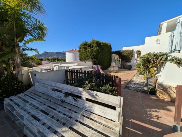 6 Zimmer Villa zu verkaufen in Calpe / Calp mit Pool Garage - 950.000 € (Ref: 9415108)