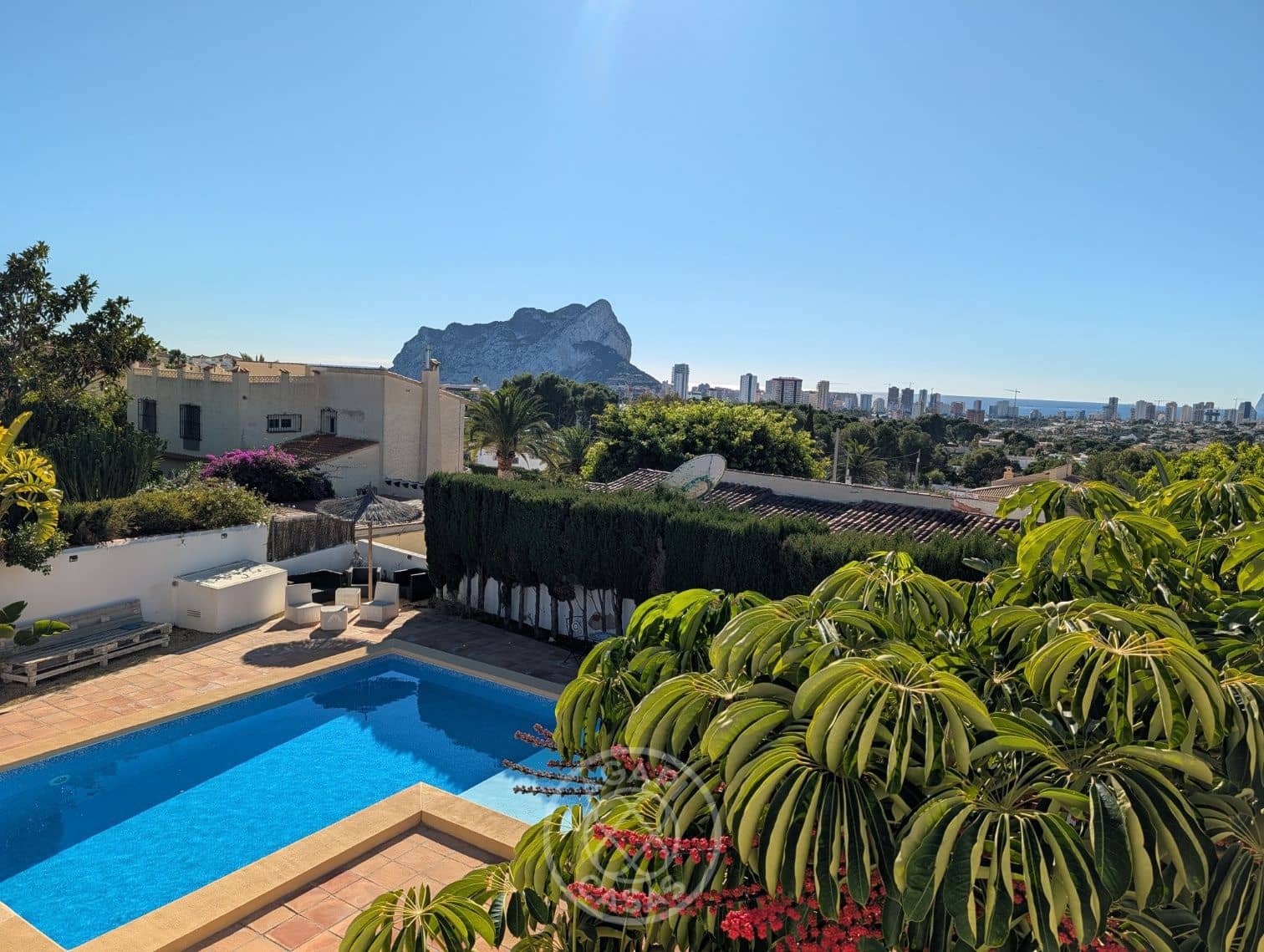 6 Zimmer Villa zu verkaufen in Calpe / Calp mit Pool Garage - 950.000 € (Ref: 9415108)
