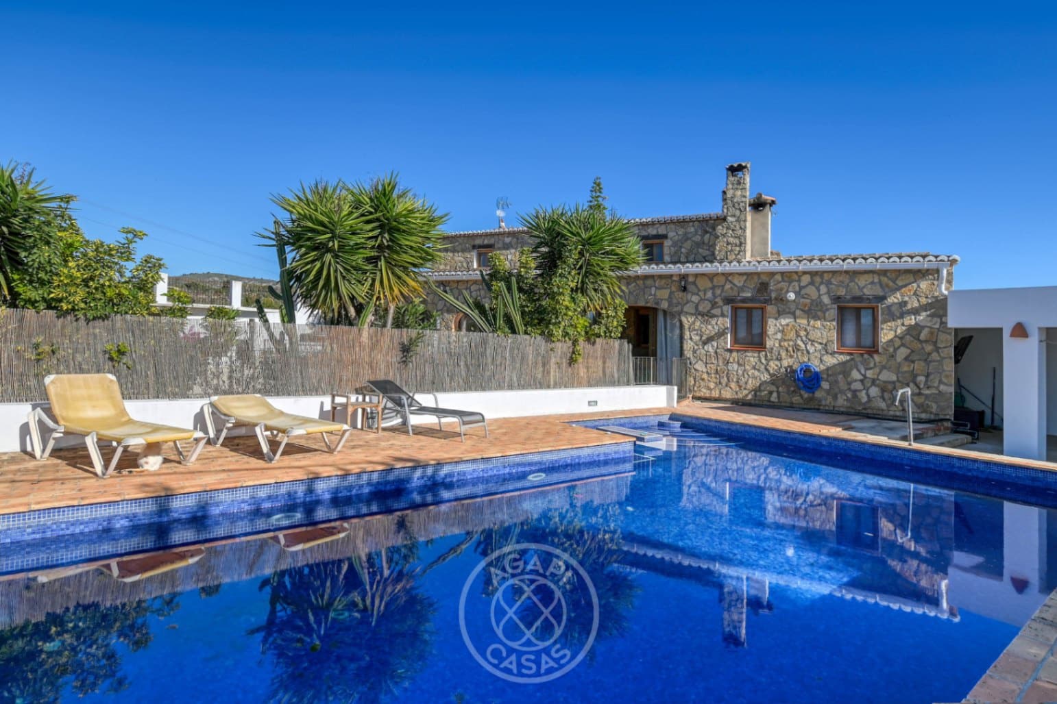 Chalet de 7 habitaciones en Benissa en venta con piscina garaje - 970.000 € (Ref: 9426514)