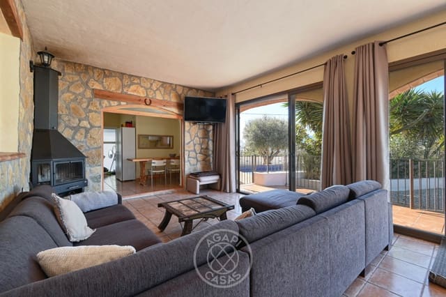 7 bedroom Villa for sale in Benissa with pool garage - € 970,000 (Ref: 9426514)