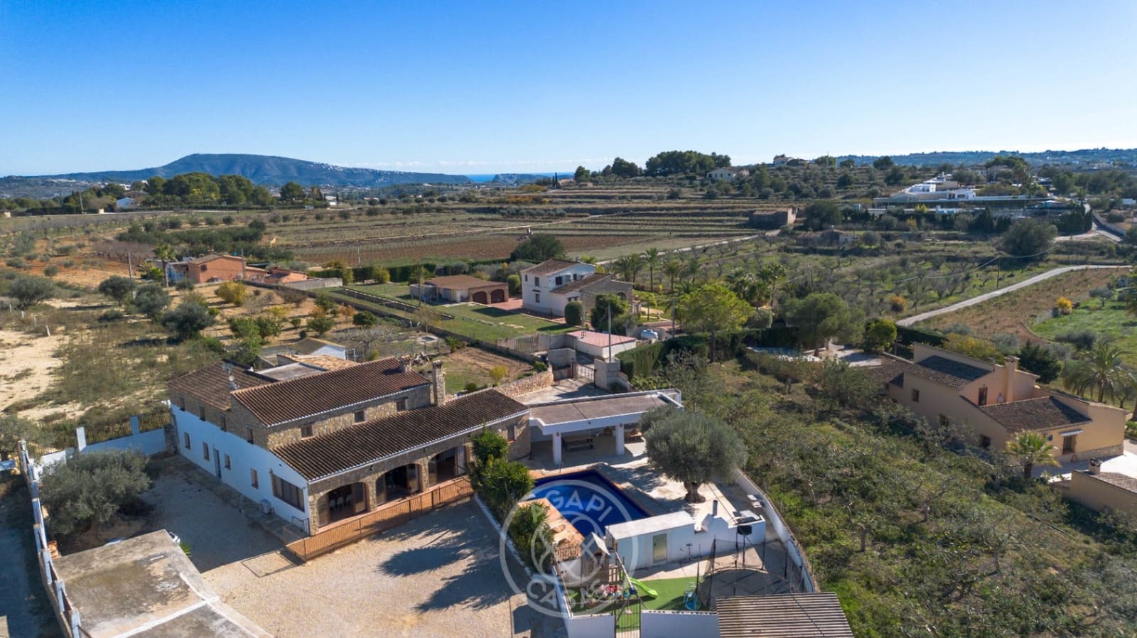 Chalet de 7 habitaciones en Benissa en venta con piscina garaje - 970.000 € (Ref: 9426514)