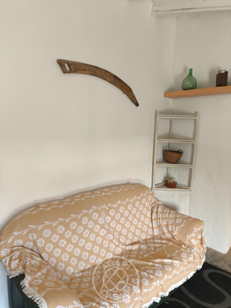 Finca/Country House for sale in Jalon / Xalo with garage - € 87,000 (Ref: 9485481)