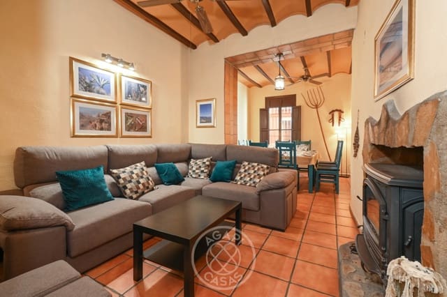 5 soveværelse Byhus til salg i Parcent - € 399.000 (Ref: 9563744)